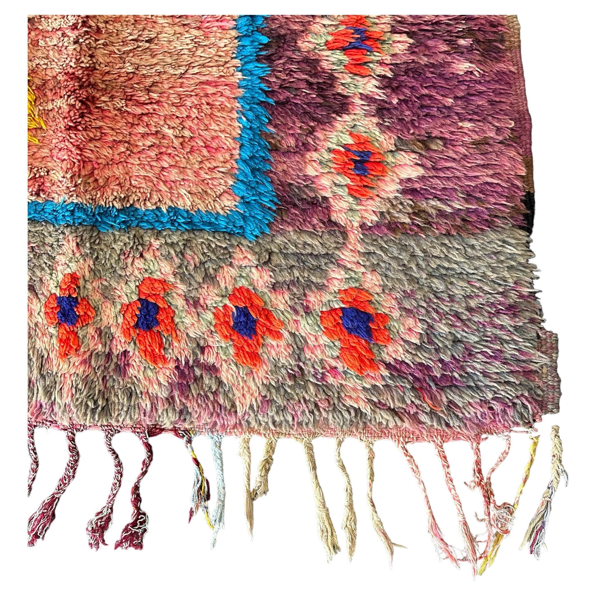 Warm Magic - Vintage Authentic Moroccan Rug