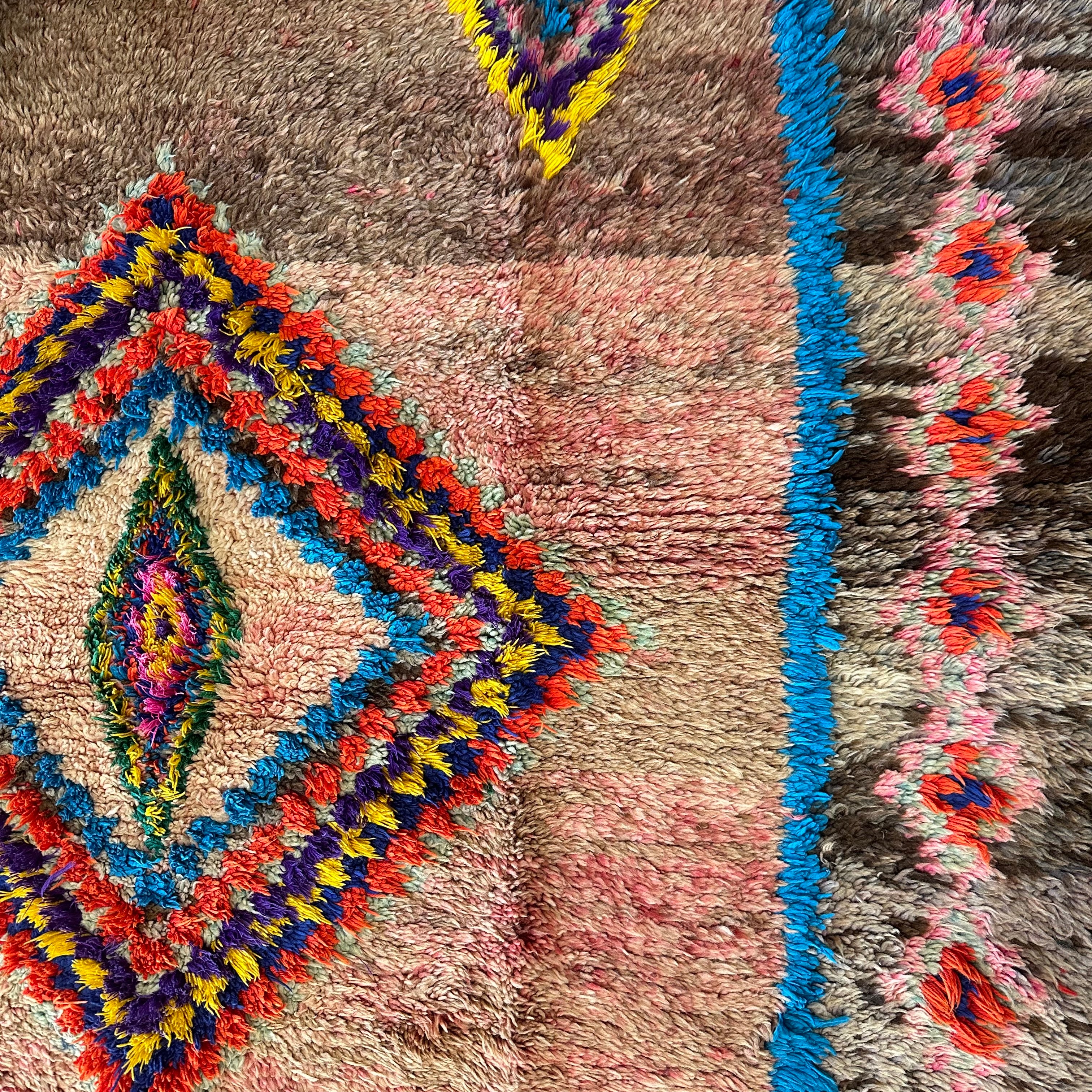 Warm Magic - Vintage Authentic Moroccan Rug