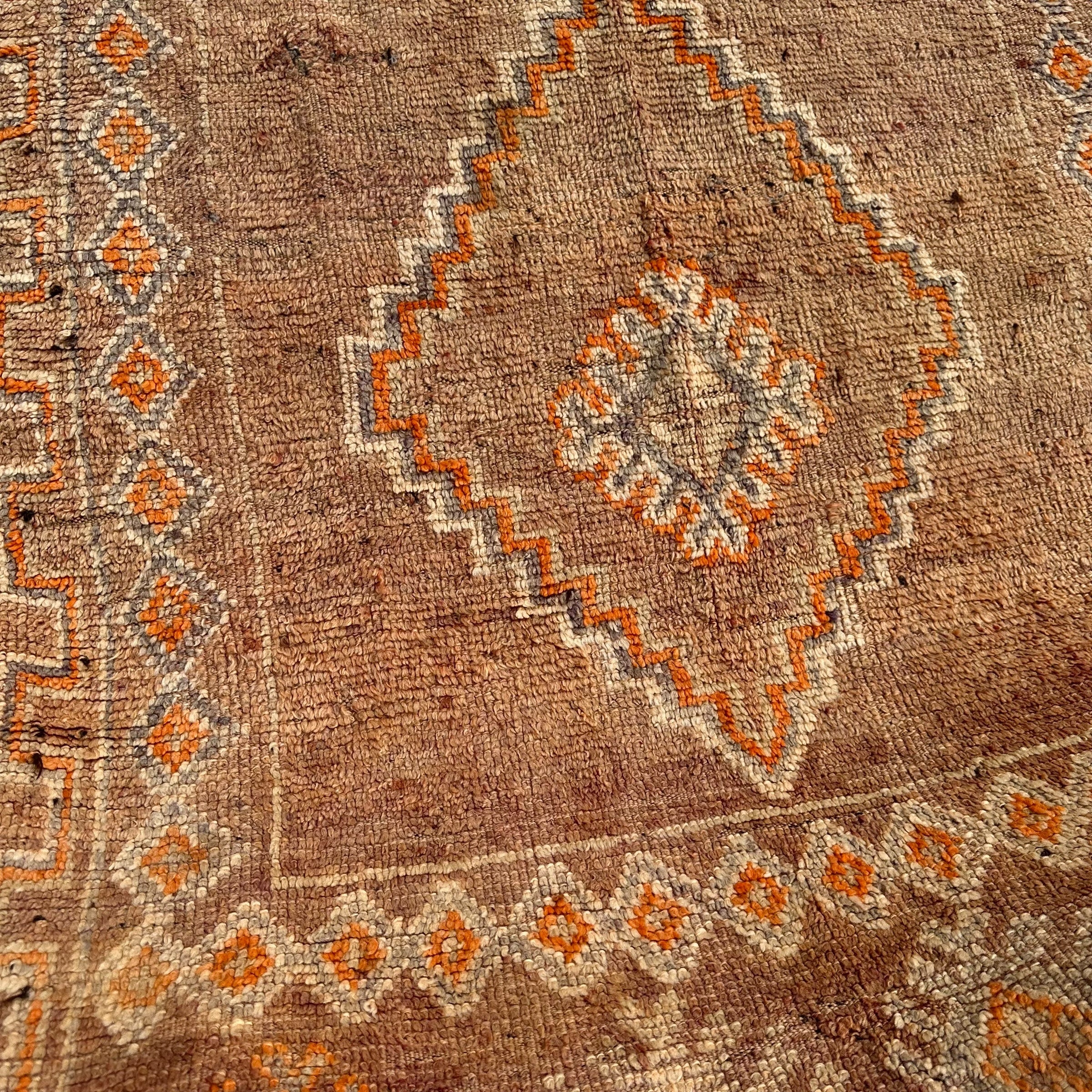 Dusty Dream - Vintage Authentic Moroccan Rug