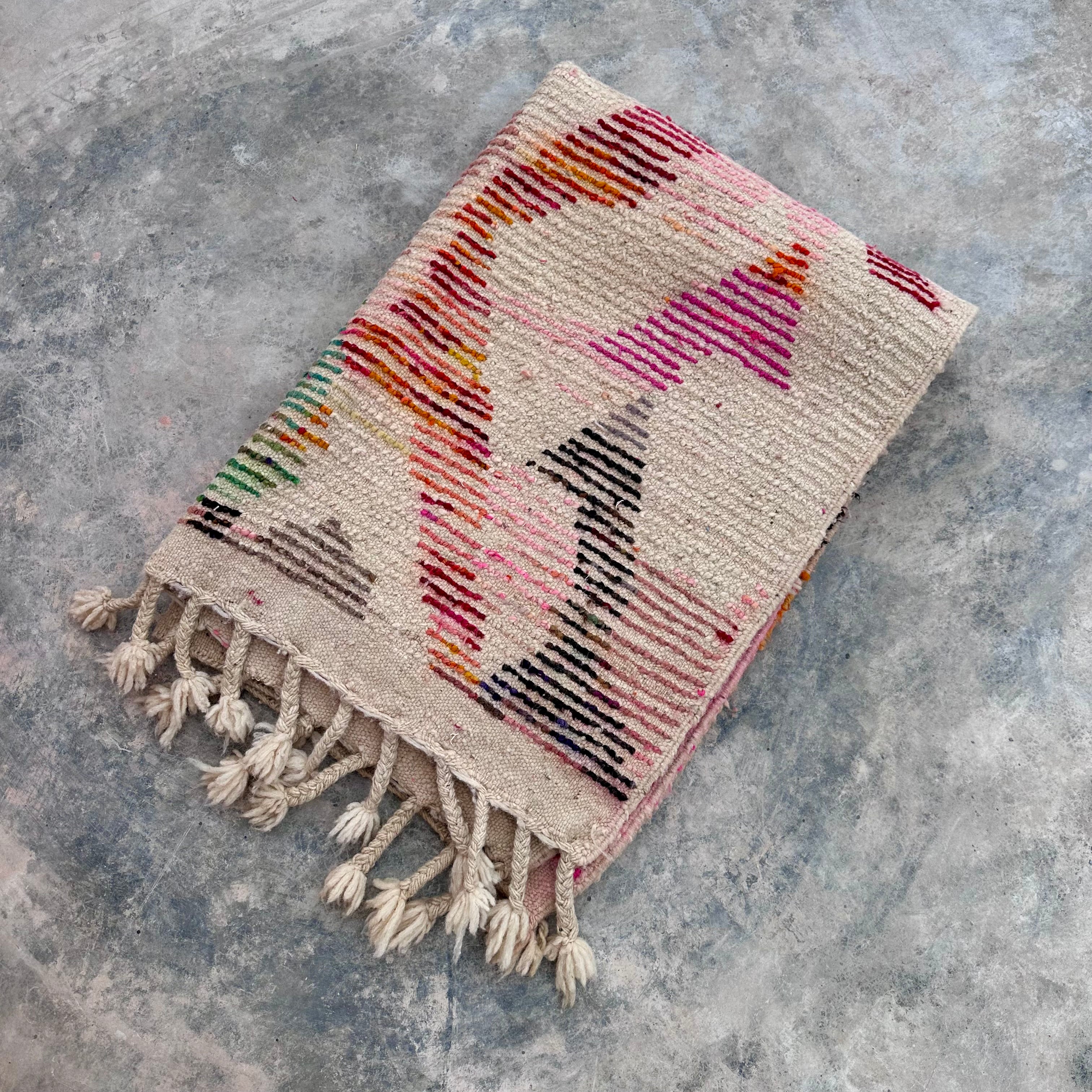 Woolen Artwork - Boujad Natural Moroccan Rug