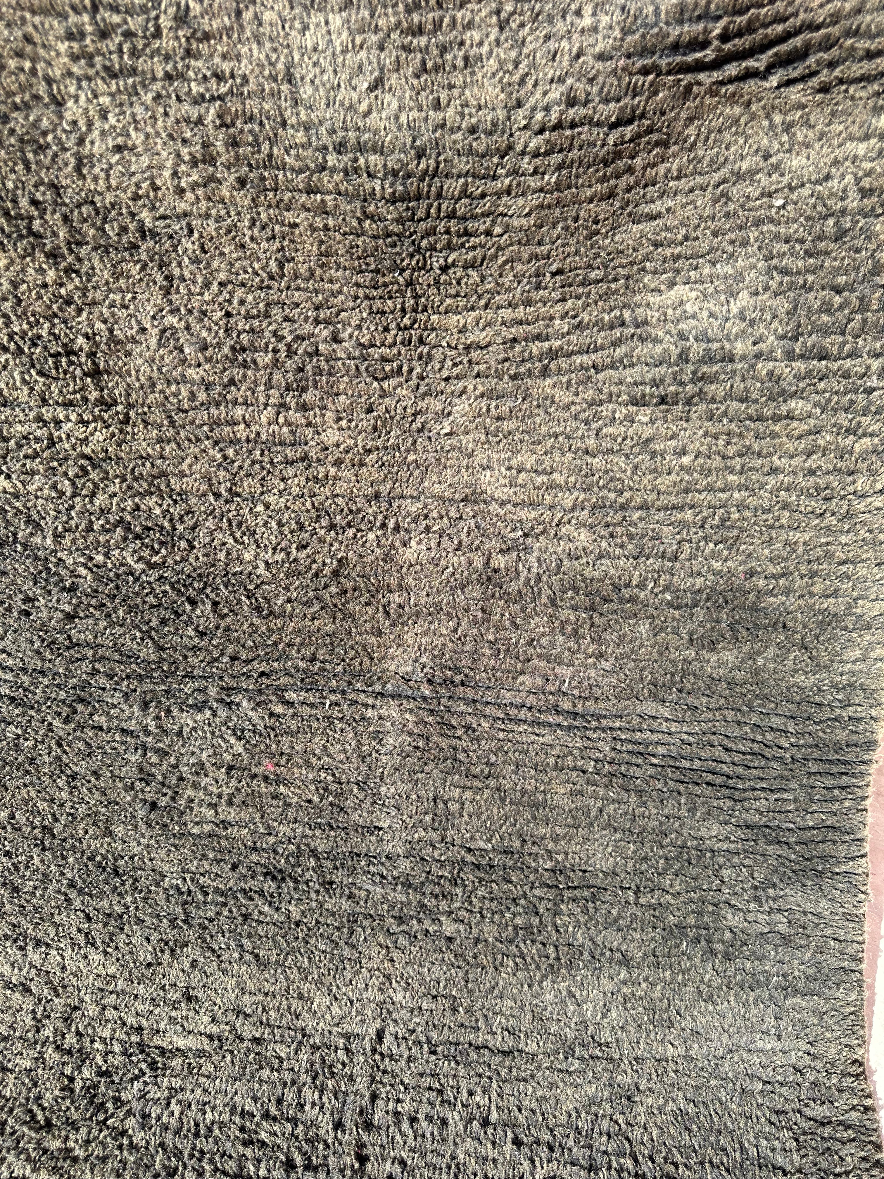 Black Beauty - Vintage Authentic Moroccan Rug