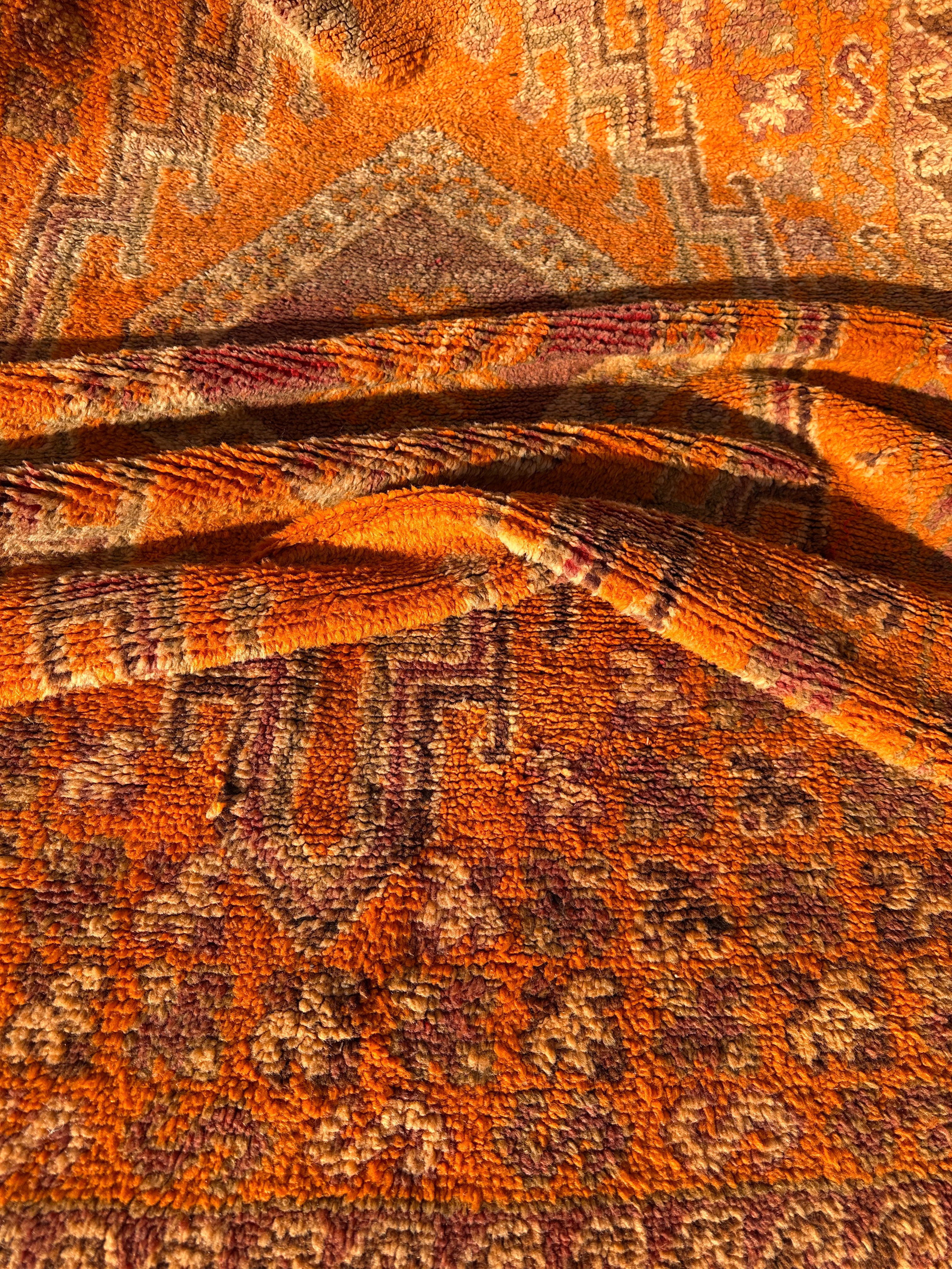 Orange Heartbeat - Vintage Authentic Moroccan Rug