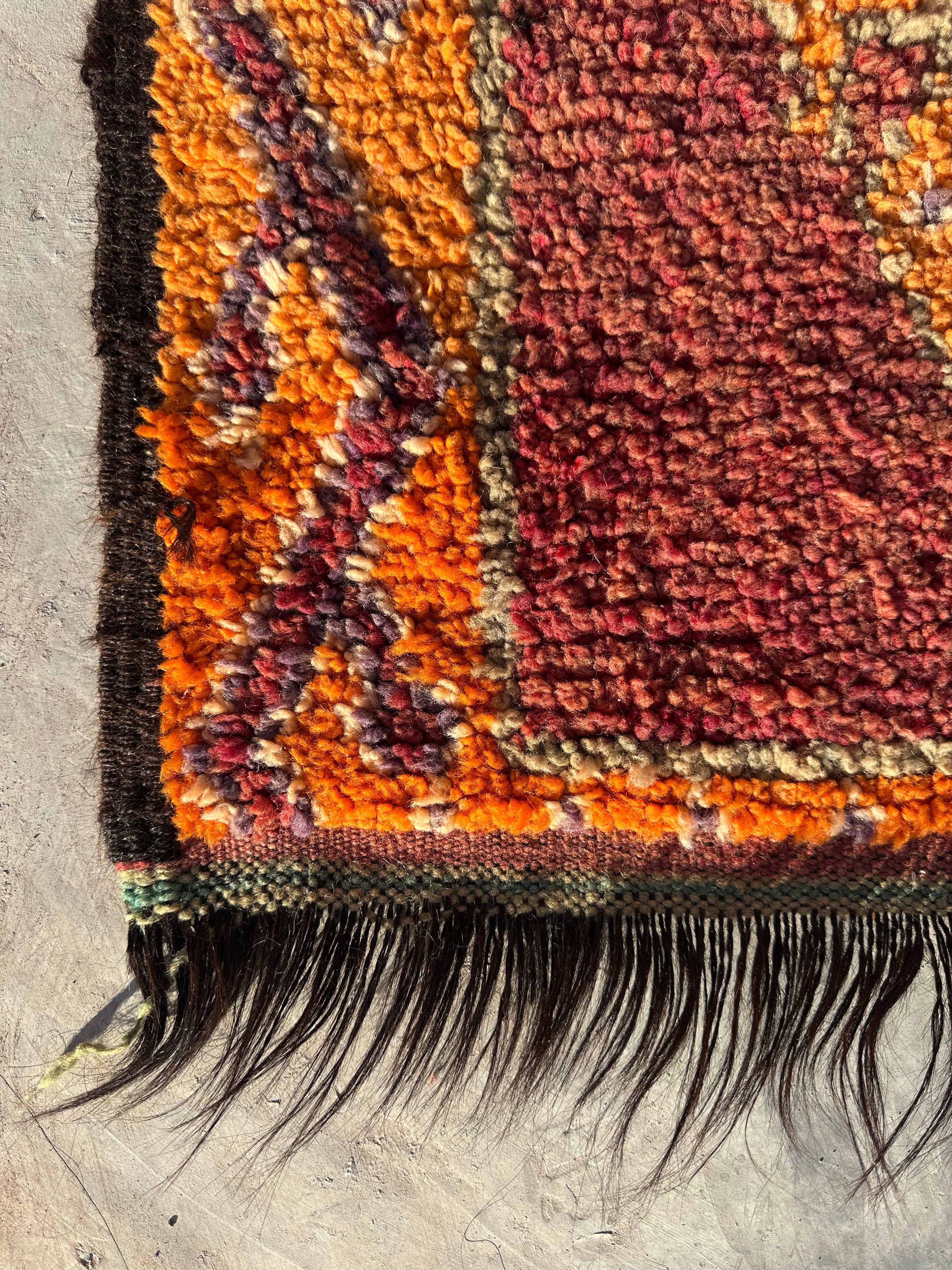 Vintage Vibe - Vintage Authentic Moroccan Rug