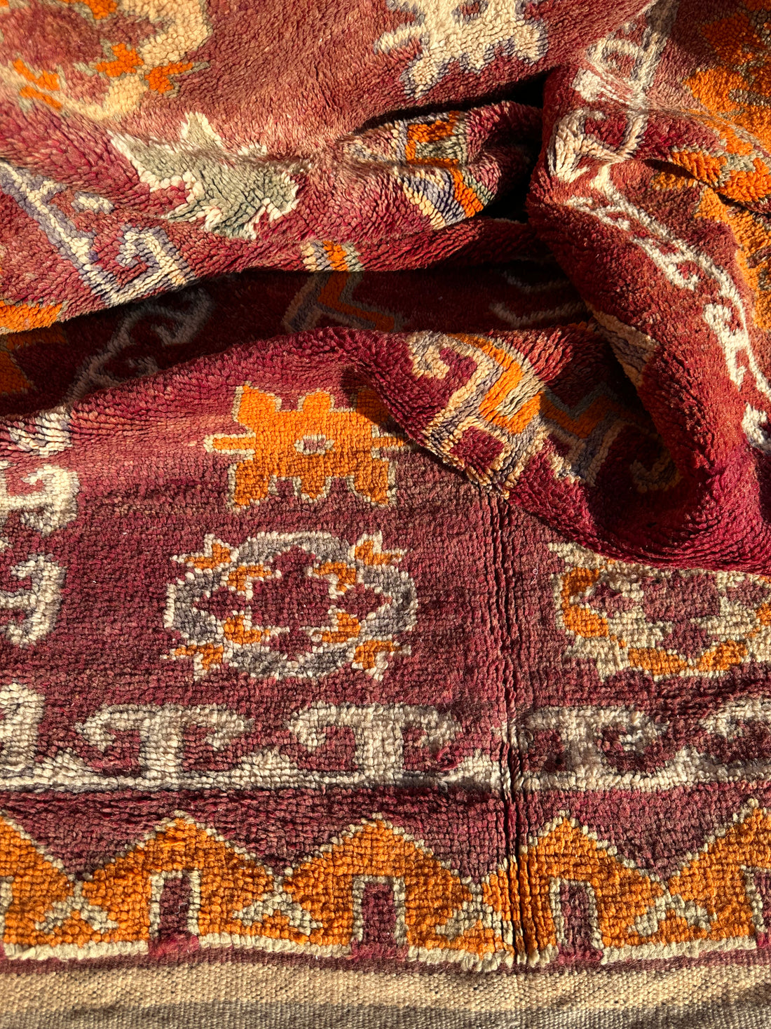 Boarders - Vintage Authentic Moroccan Rug
