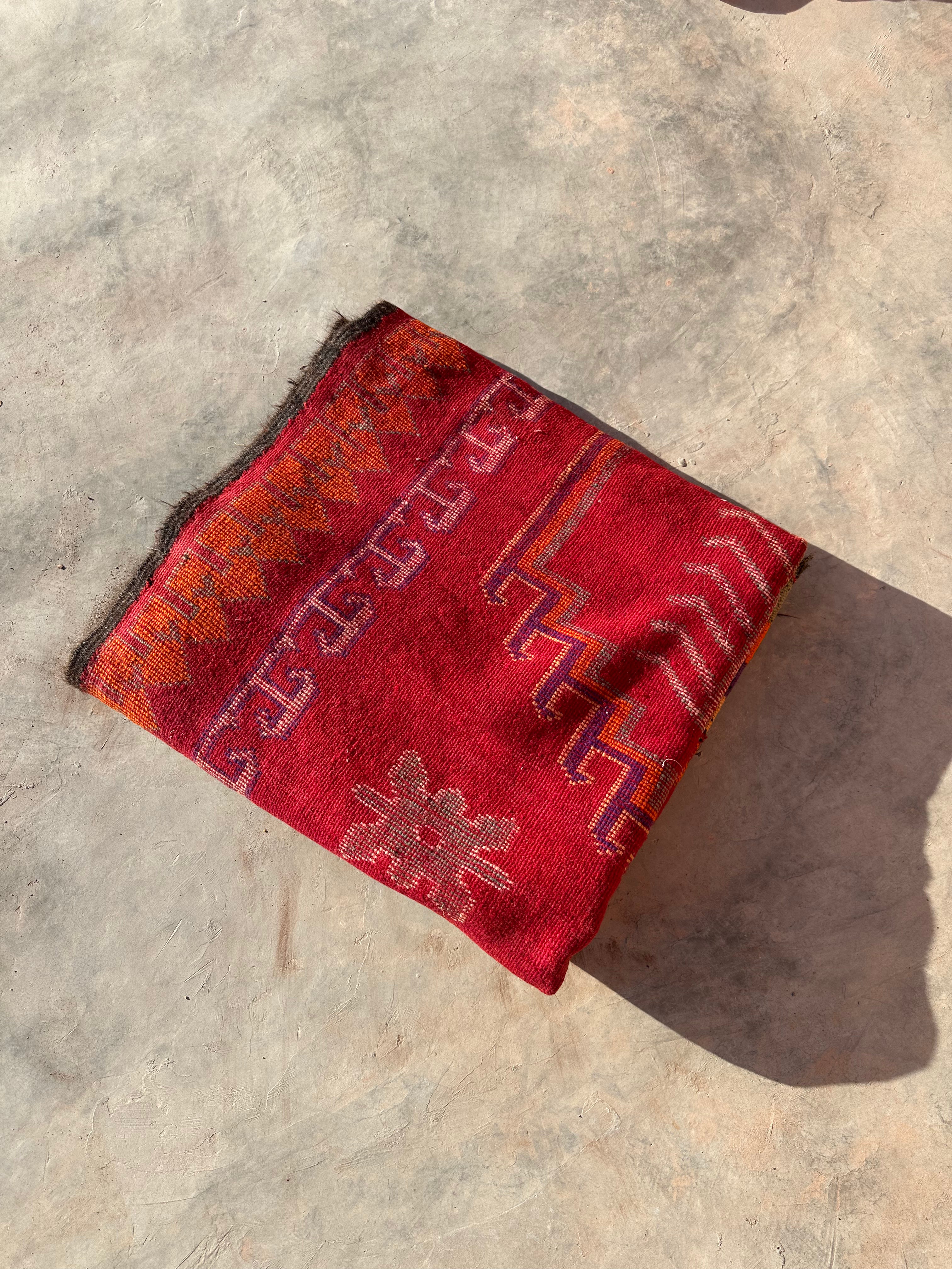 Boarders - Vintage Authentic Moroccan Rug