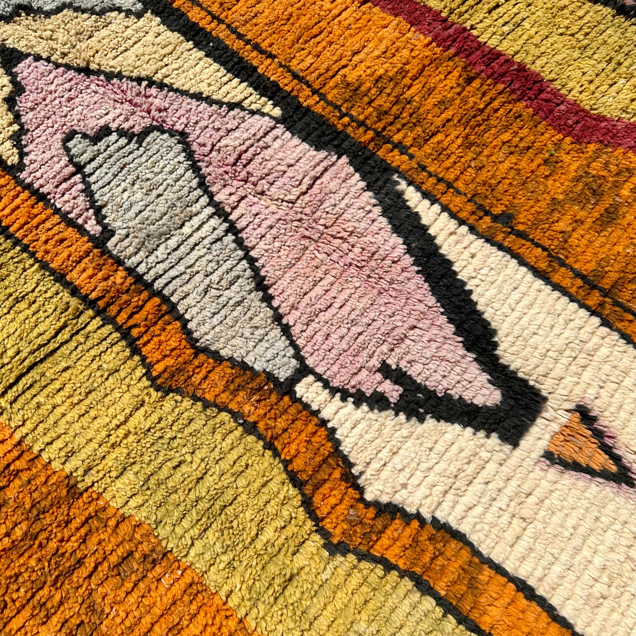 Outlined - Boujad Natural Moroccan Rug