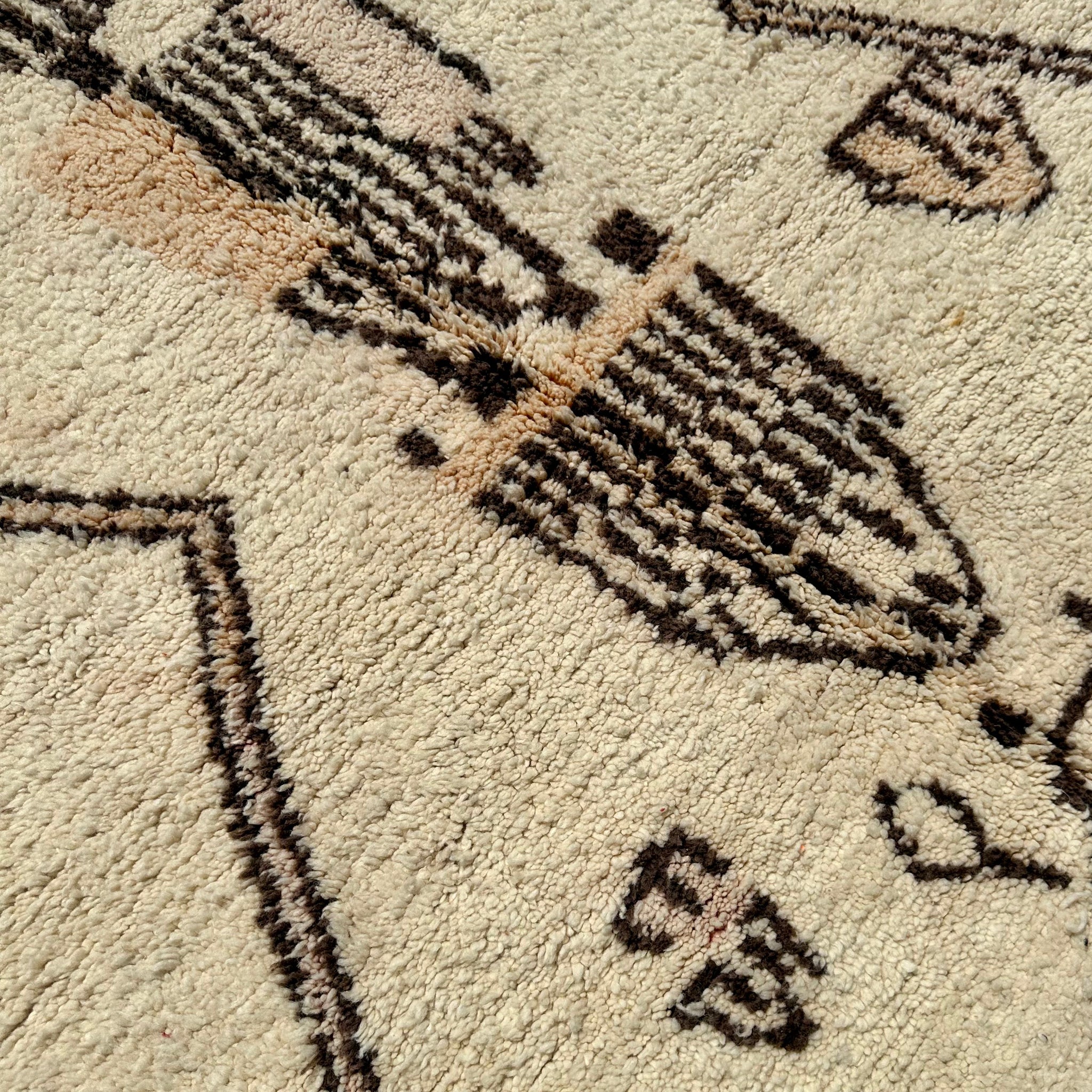 Symbols - Boujad Natural Moroccan Rug