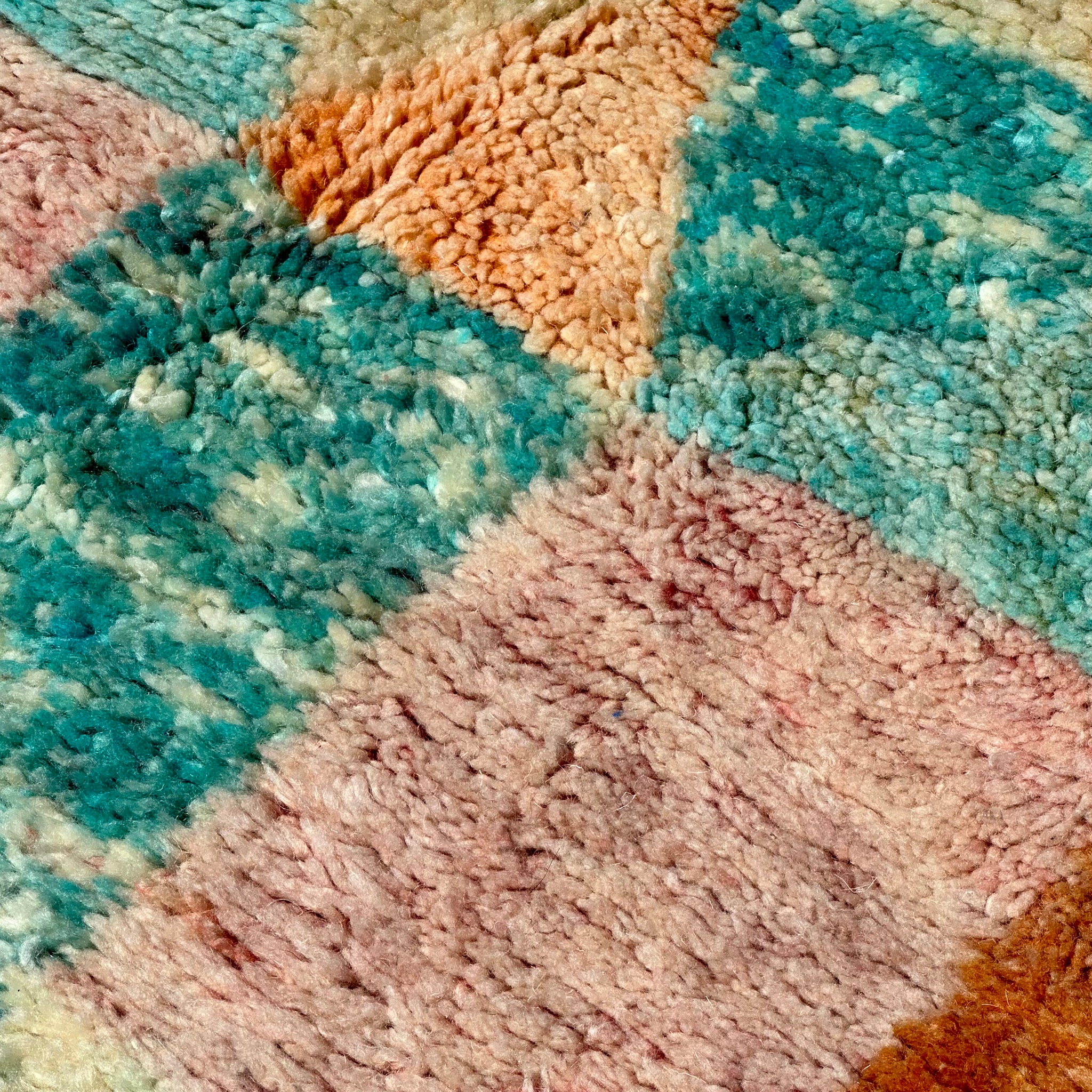 Soft Triangles - Beni Ourain Premium Moroccan Rug
