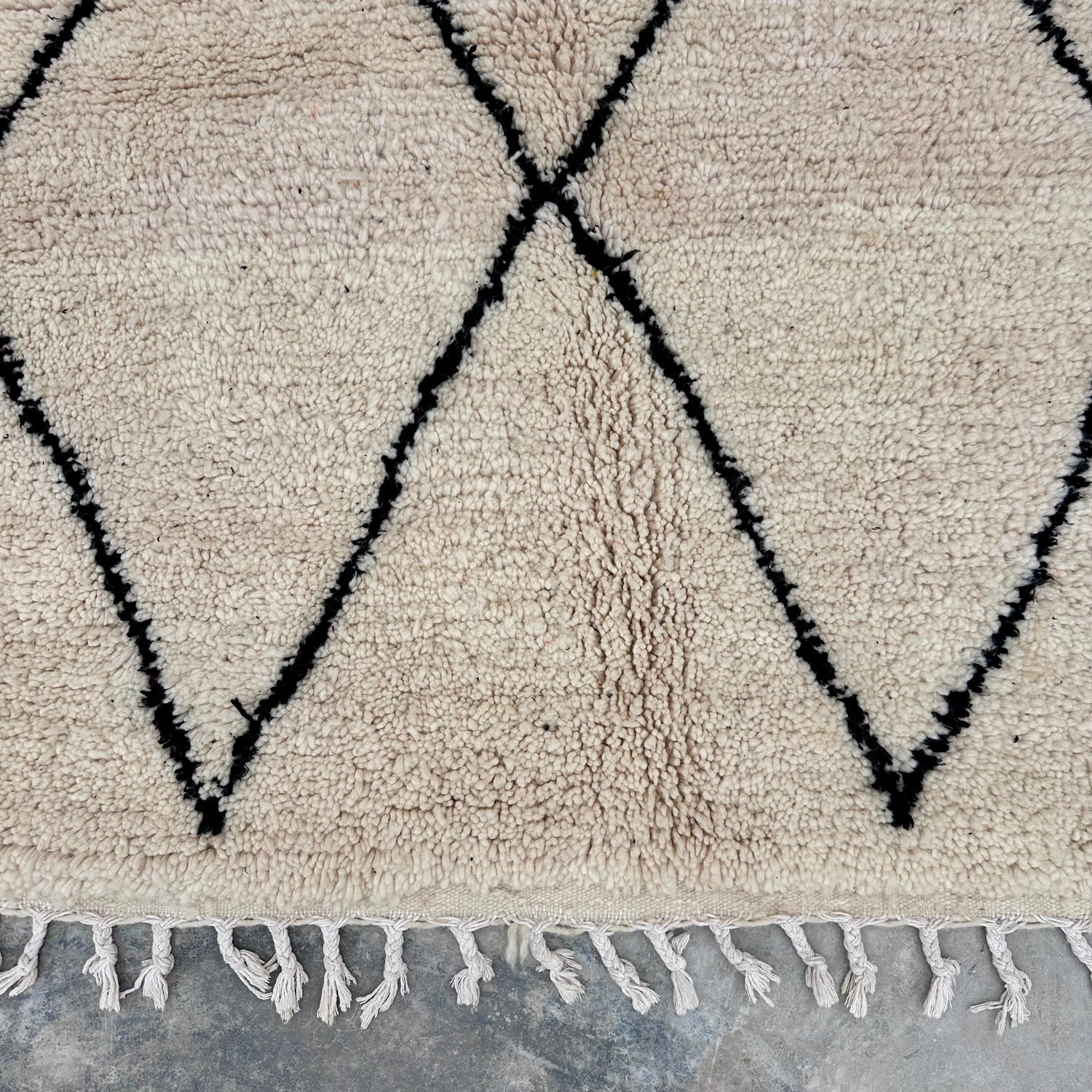 B&amp;W Diamond - Boujad Natural Moroccan Rug