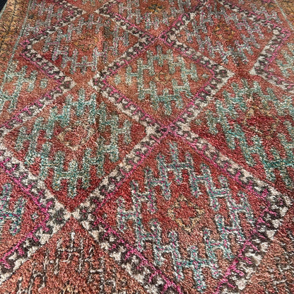 Gor Geous - Vintage Authentic Moroccan Rug