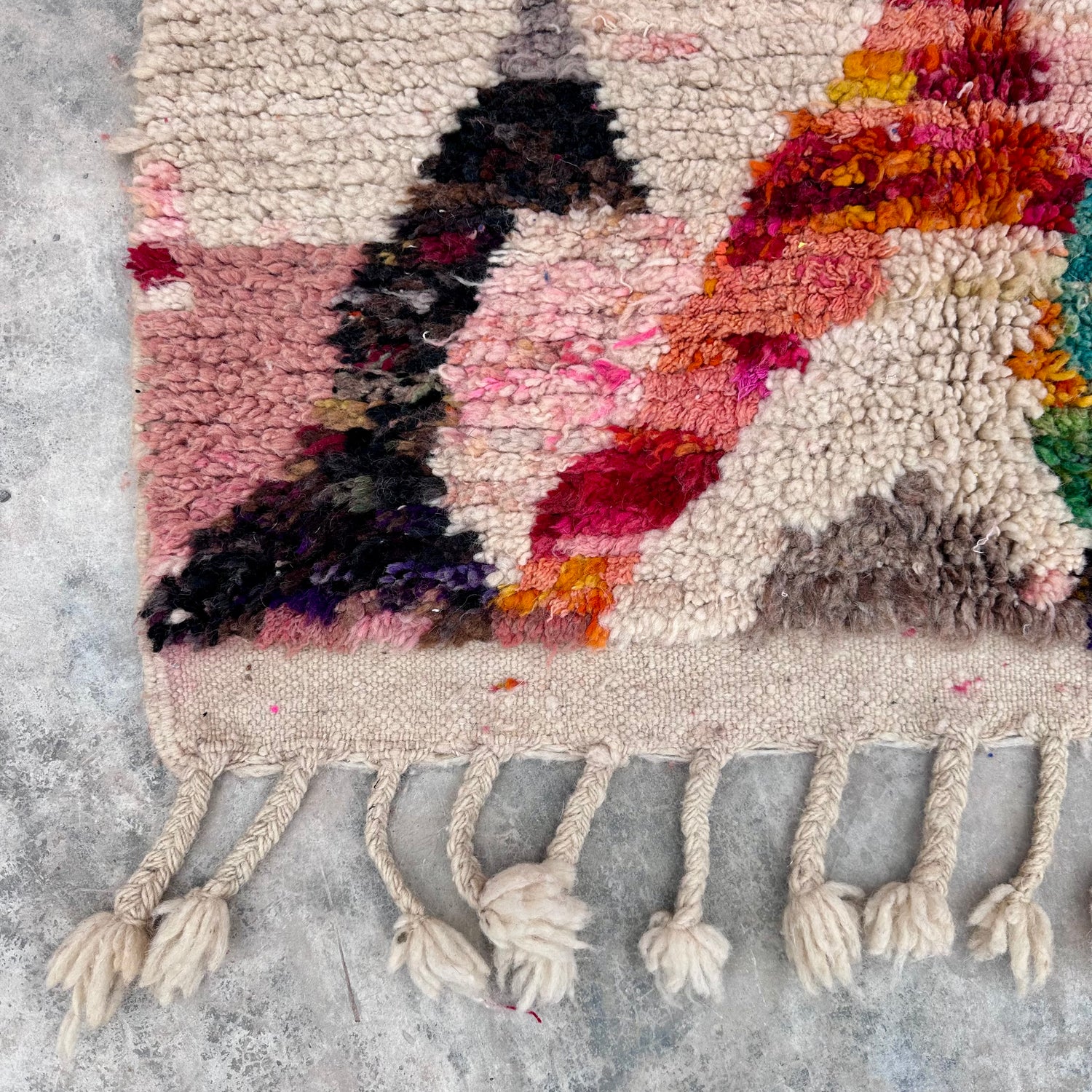 Woolen Artwork - Boujad Natural Moroccan Rug