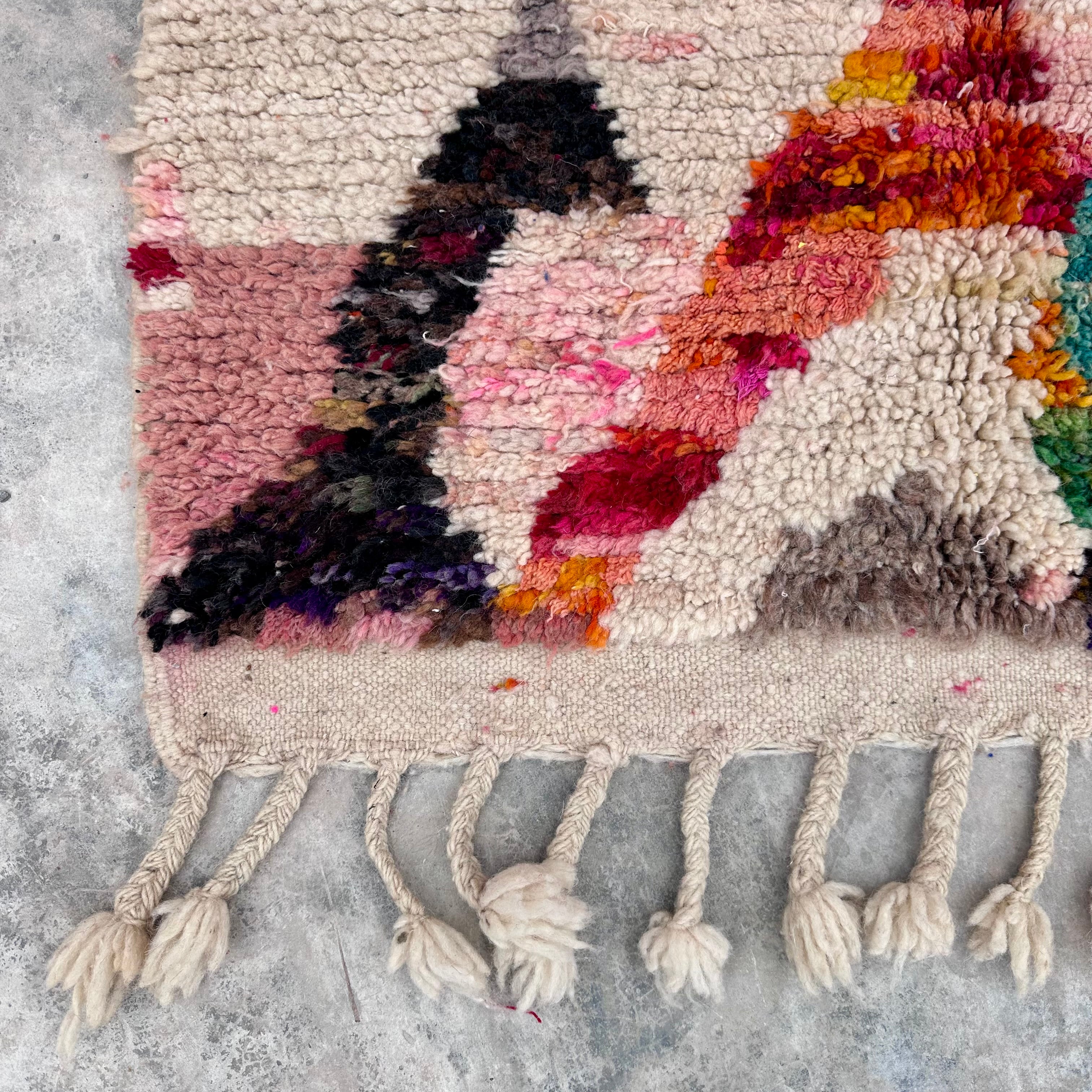 Woolen Artwork - Boujad Natural Moroccan Rug