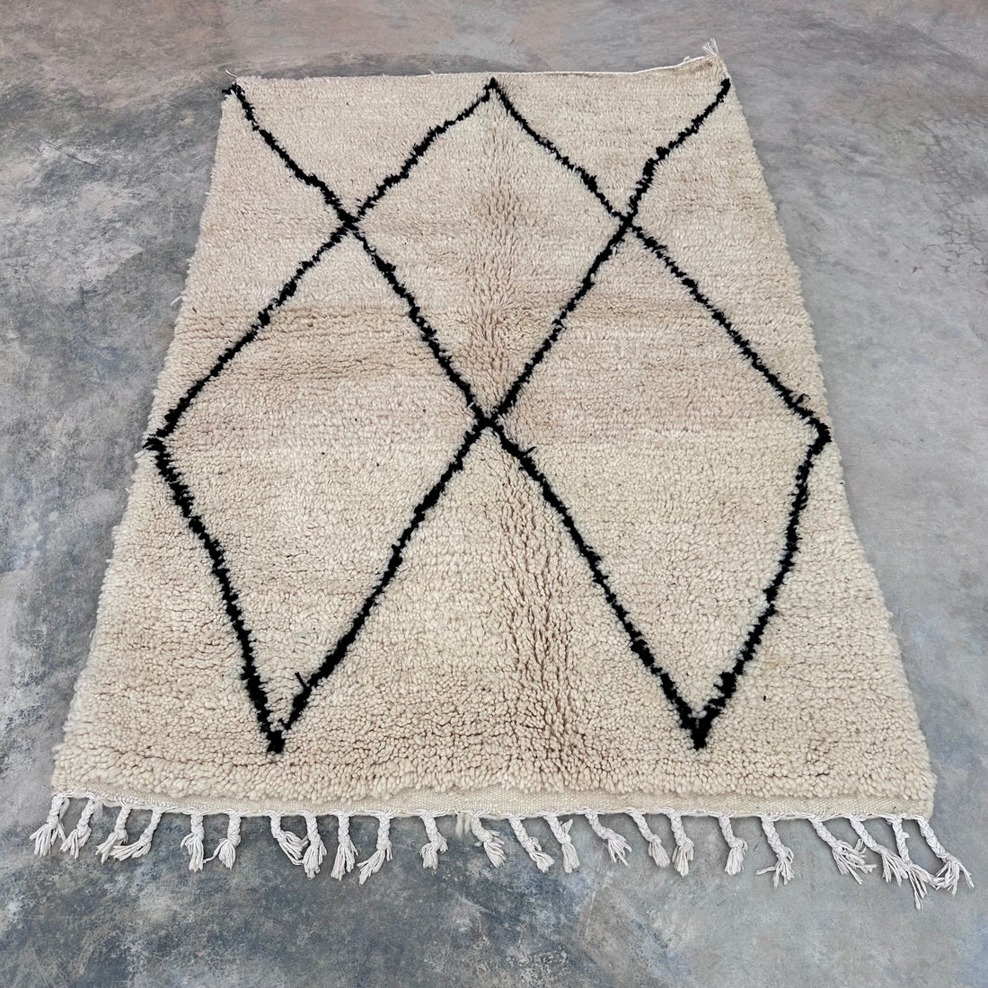 B&amp;W Diamond - Boujad Natural Moroccan Rug