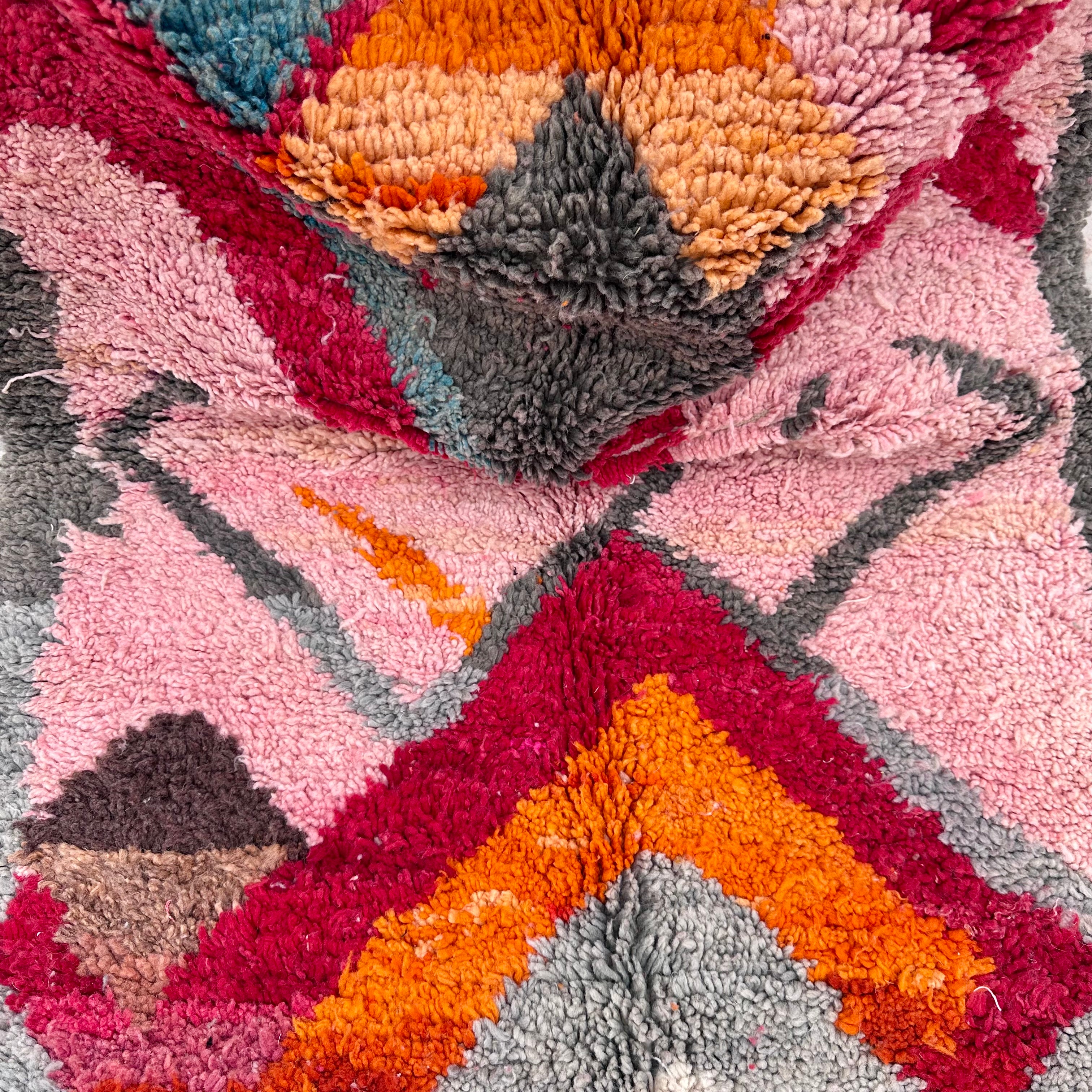 Mountain points - Boujad Natural Moroccan Rug