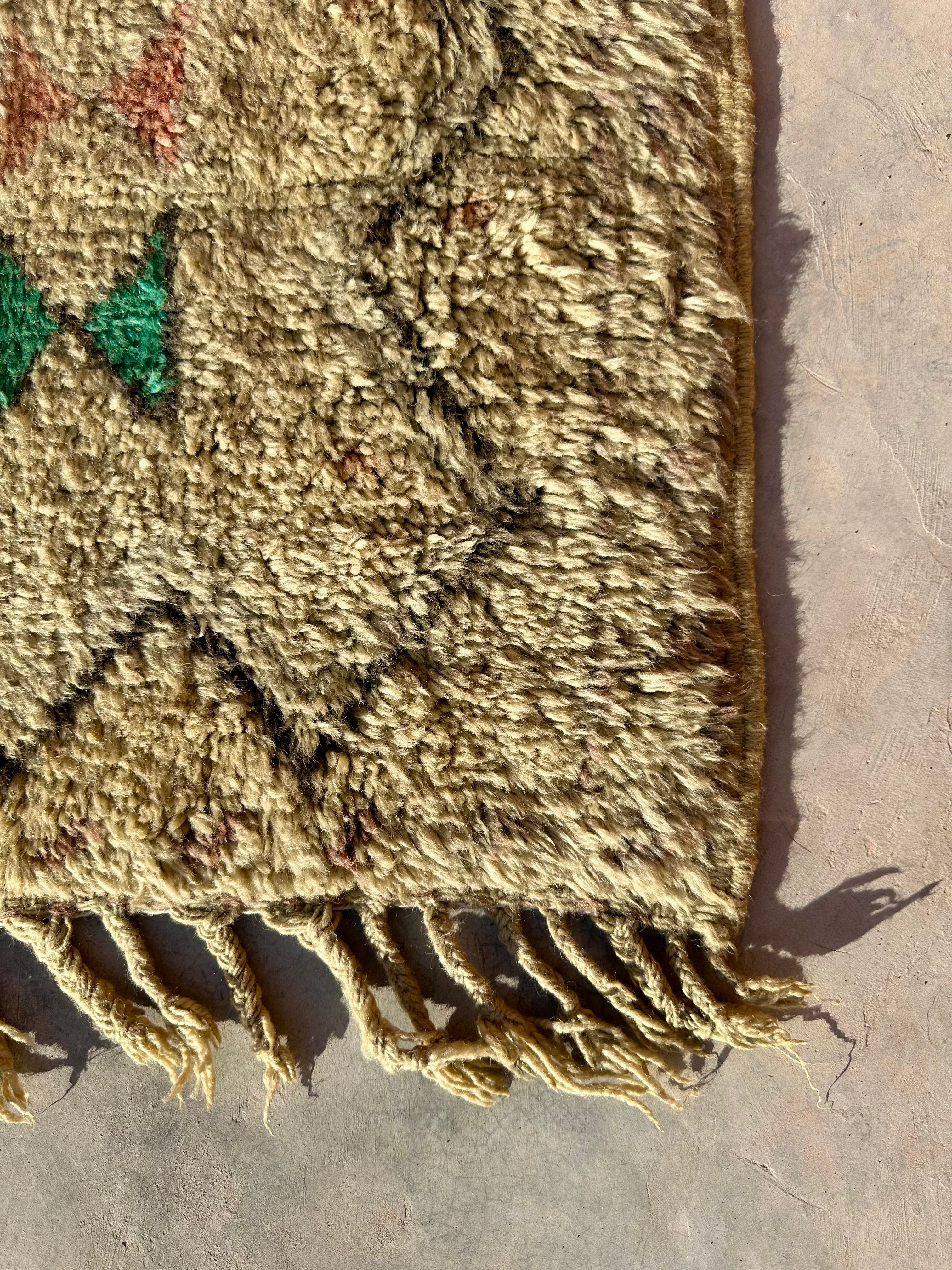 Lush Green Bowtie - Vintage Authentic Moroccan Rug