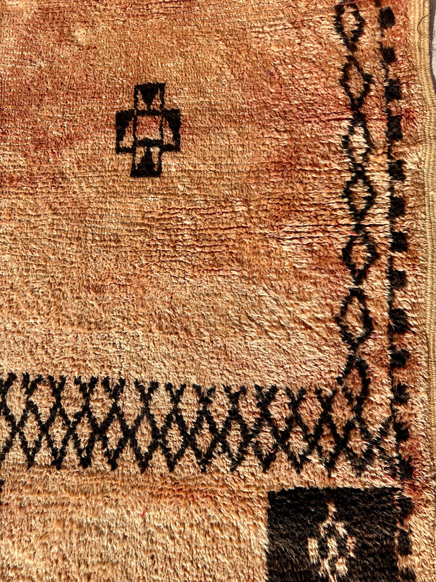 Small Silky - Vintage Authentic Moroccan Rug