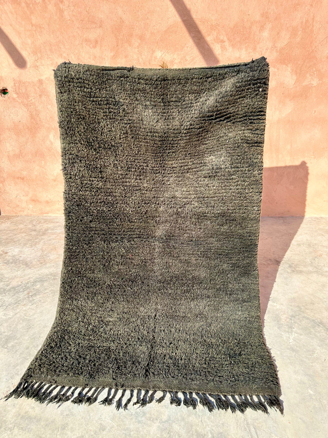 Black Beauty - Vintage Authentic Moroccan Rug