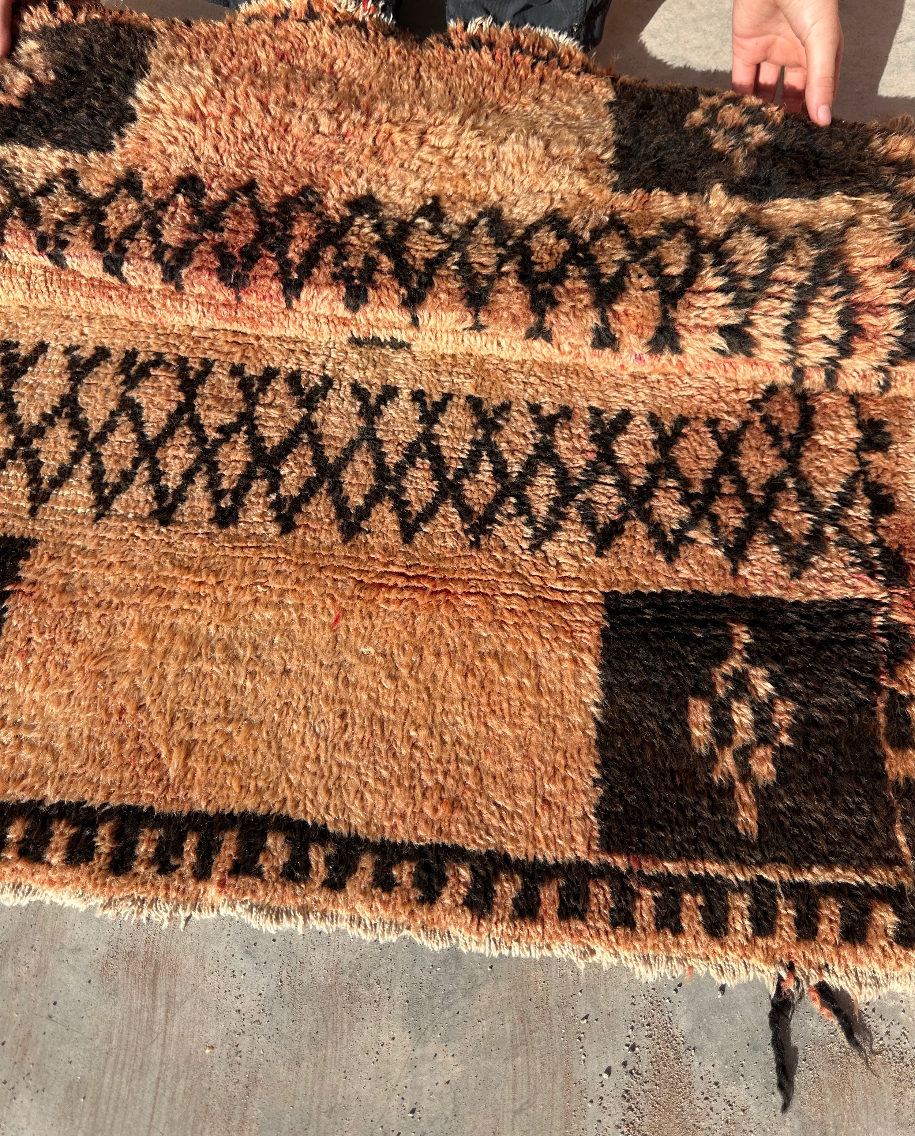 Small Silky - Vintage Authentic Moroccan Rug