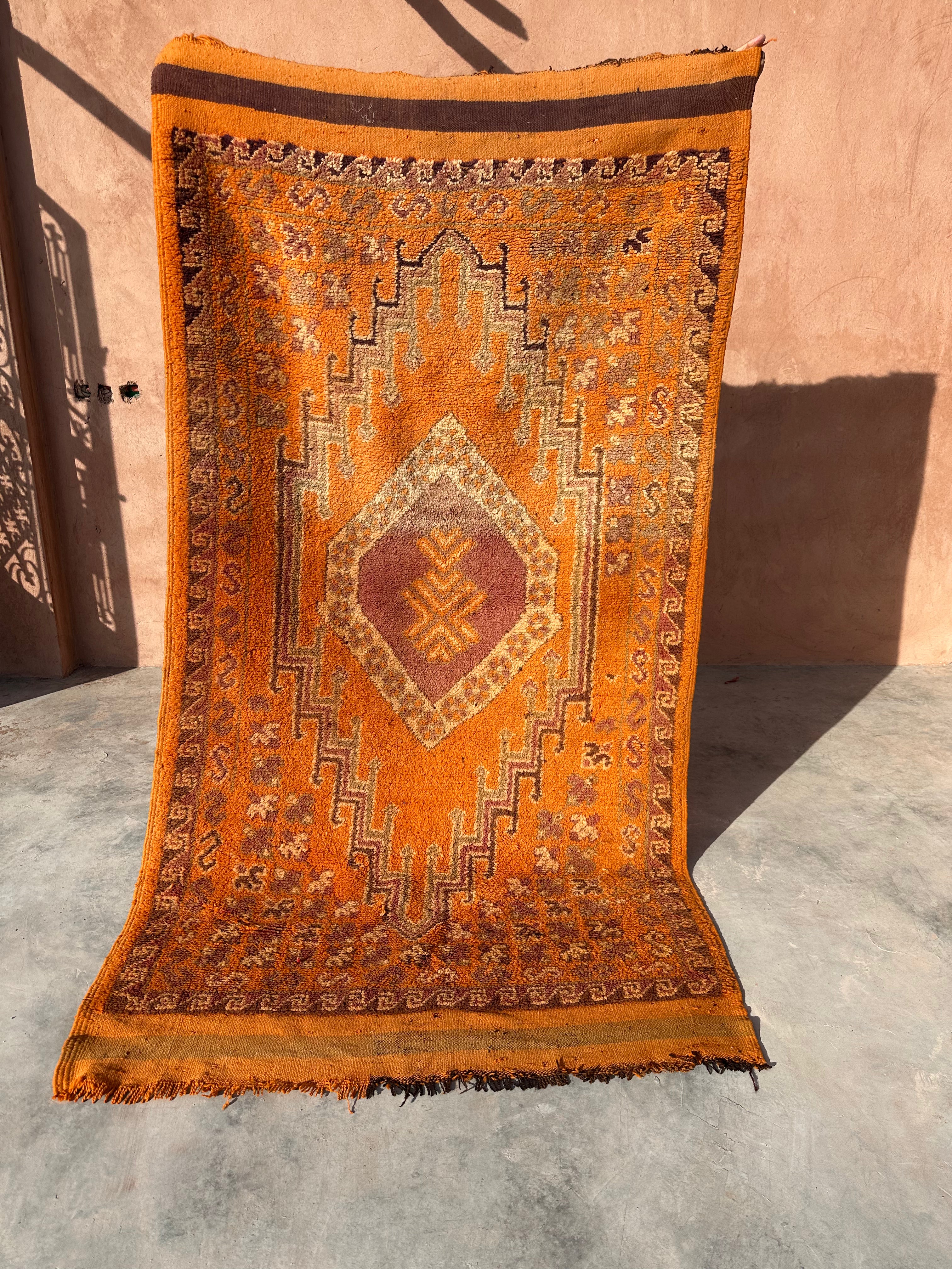 Orange Heartbeat - Vintage Authentic Moroccan Rug