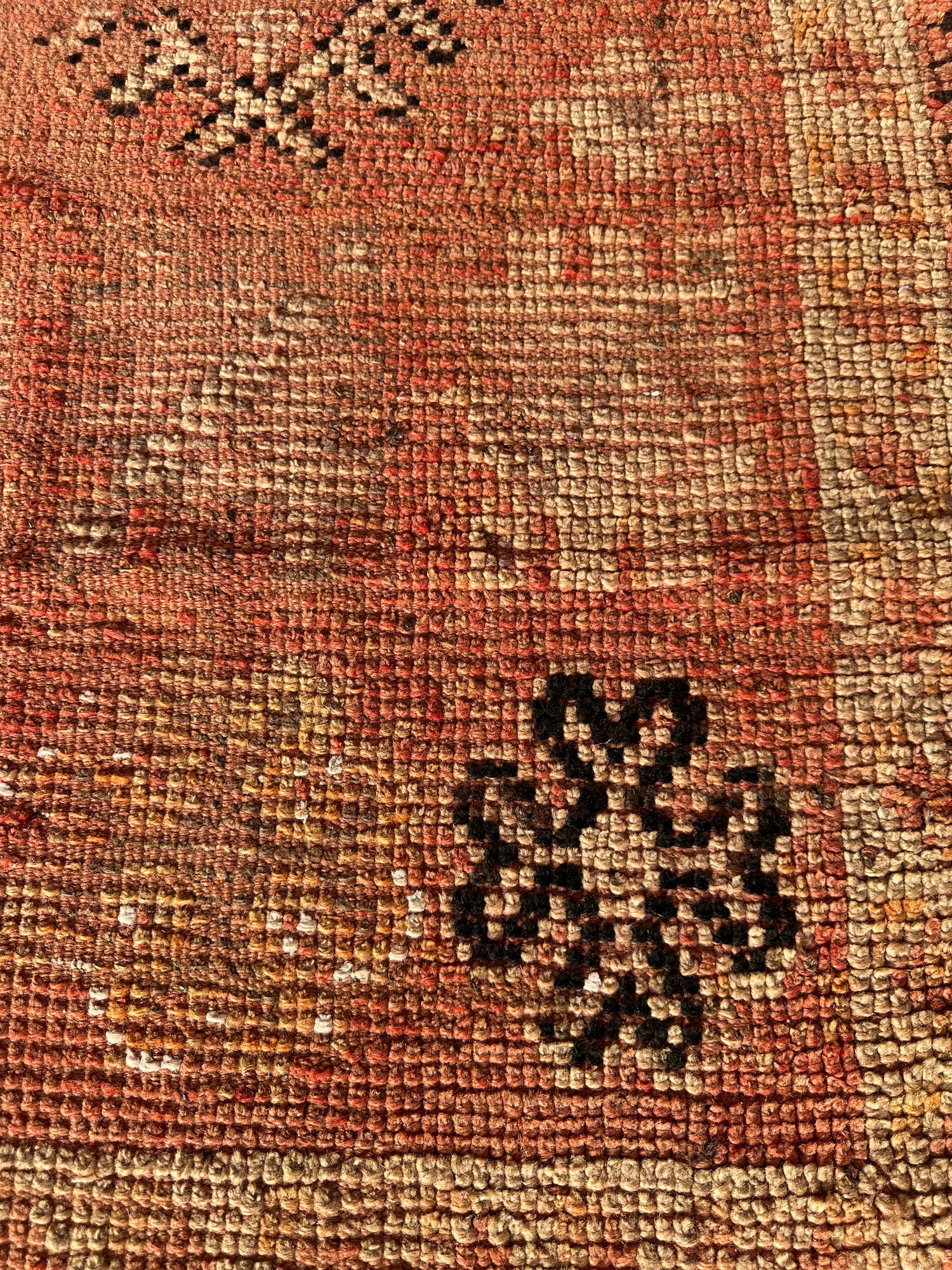 Sweet Side - Vintage Authentic Moroccan Rug